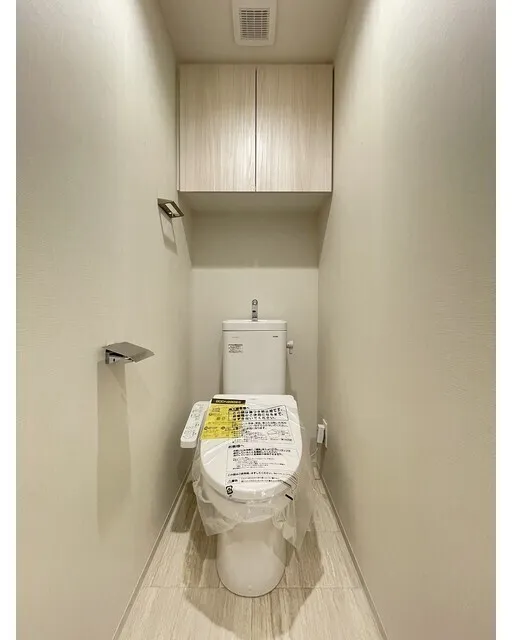 Comforia Liv Minamisunamachi East - Interior - ["Toilet seat", "Flooring", "Floor"]