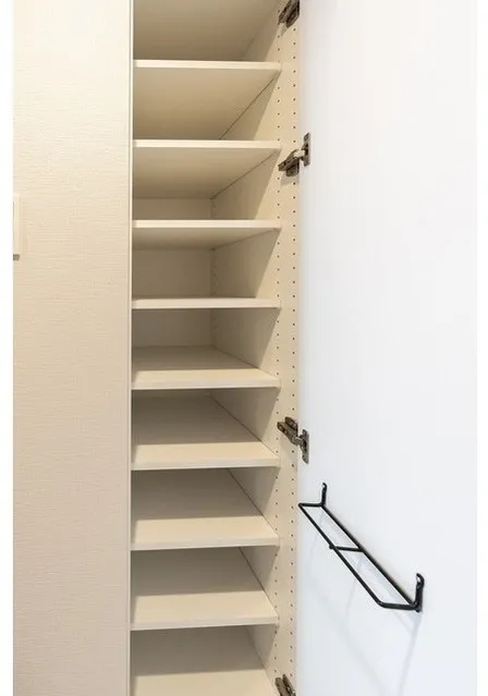 Comforia Liv Itabashi - Interior - ["Shelving", "Shelf", "Closet"]
