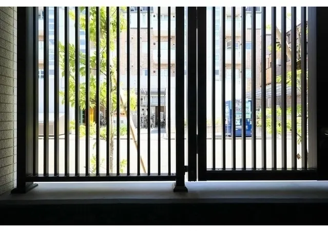 Clarity Bunkyo Sengoku - Interior - ["Metal", "Glass", "Gate"]