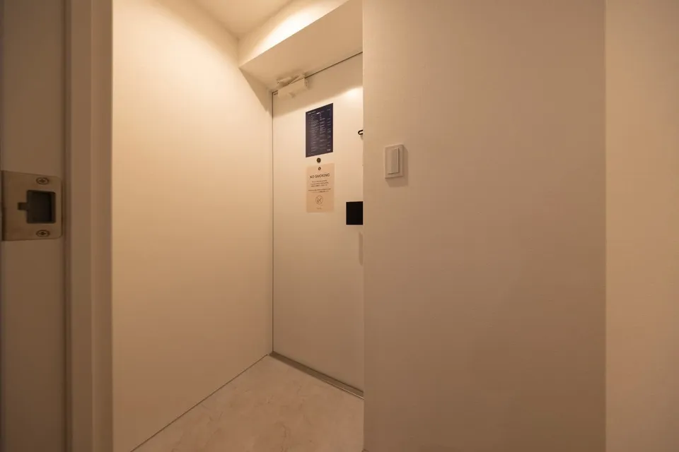 Hmlet Nakano Sakaue - Interior - ["Wall", "Wood", "Flooring"]