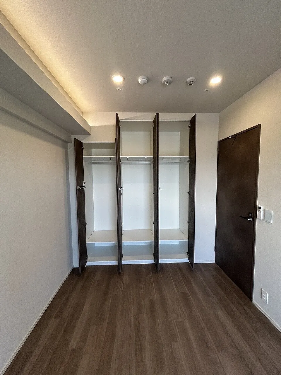 Blanchiesta Kiba - Interior - ["Flooring", "Wood", "Floor"]