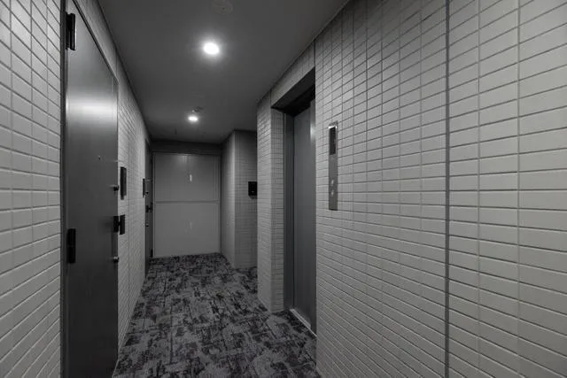 BRICK RESIDENCE Minamiaoyama - Other - ["Building", "Door", "Fixture"]