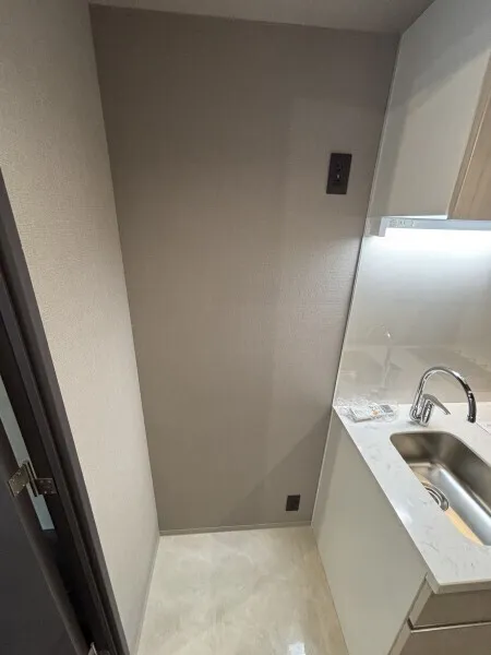 EXAM AKASAKA - Interior - ["Flooring", "Floor", "Plumbing fixture"]