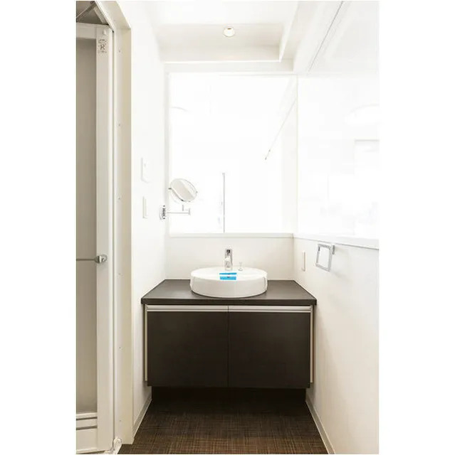 Comforia Shinkawa - Interior - ["Table", "Tap", "Building"]