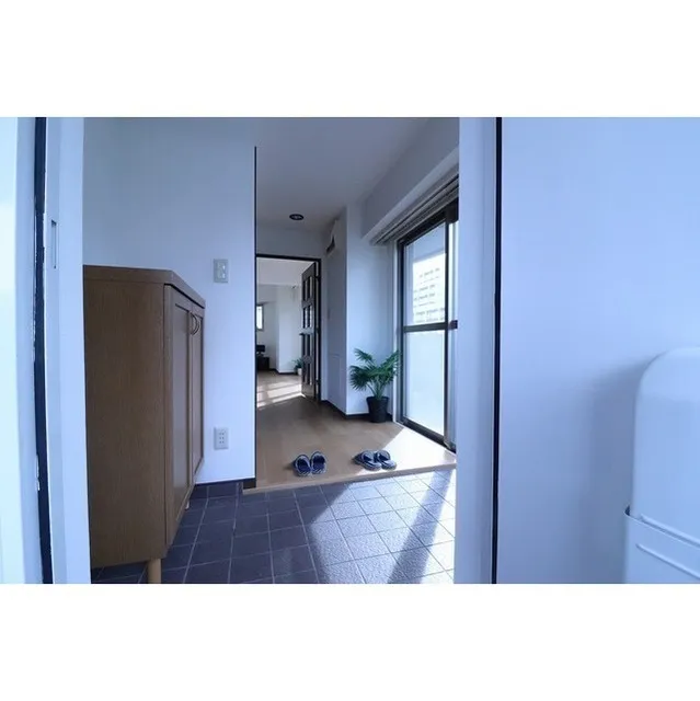 Urban Life Tsukishima Station Square West - Interior - Inside view 9 Same type, separate room, photo when model furniture is installed