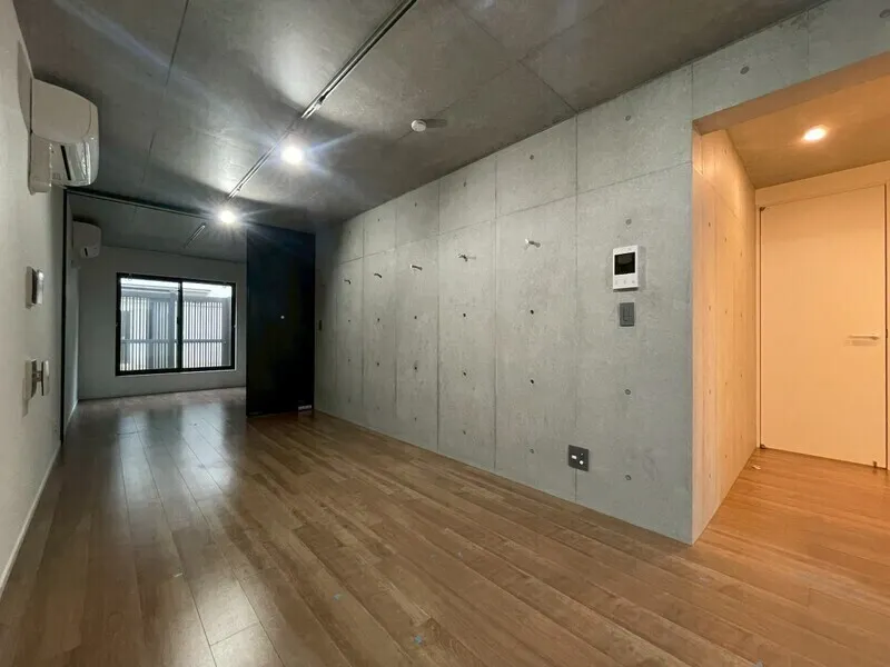 FARE Mejiro - Interior - ["Flooring", "Wood", "Ceiling"]