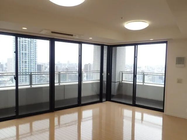 Concieria Nishi Shinjuku TOWER'S WEST - Interior - ["Flooring", "Floor", "Ceiling"]