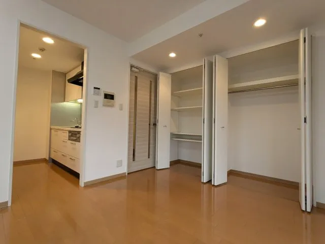 MG Meguro Station - Interior - ["Flooring", "Floor", "Wood"]