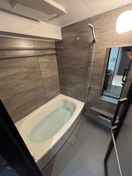 EXAM AKASAKA - Interior - ["Flooring", "Floor", "Plumbing fixture"]