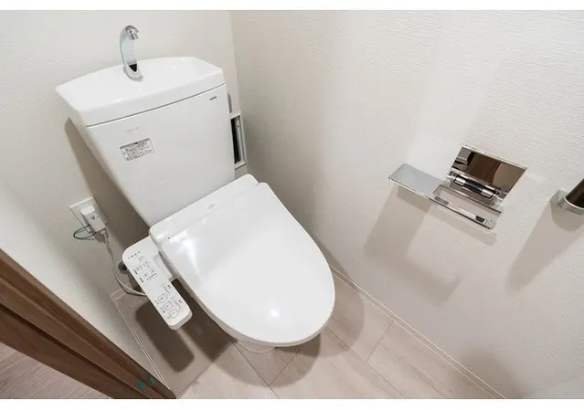 Comforia Liv Itabashi - Interior - ["Toilet seat", "Plumbing fixture", "Toilet"]