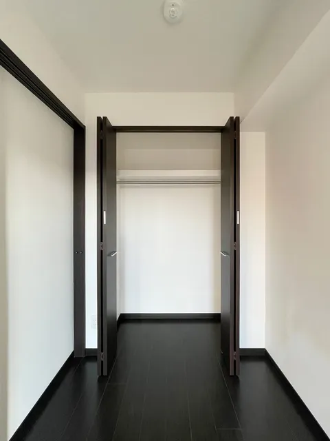 Due Otorii WEST - Interior - ["Flooring", "Floor", "Wood"]