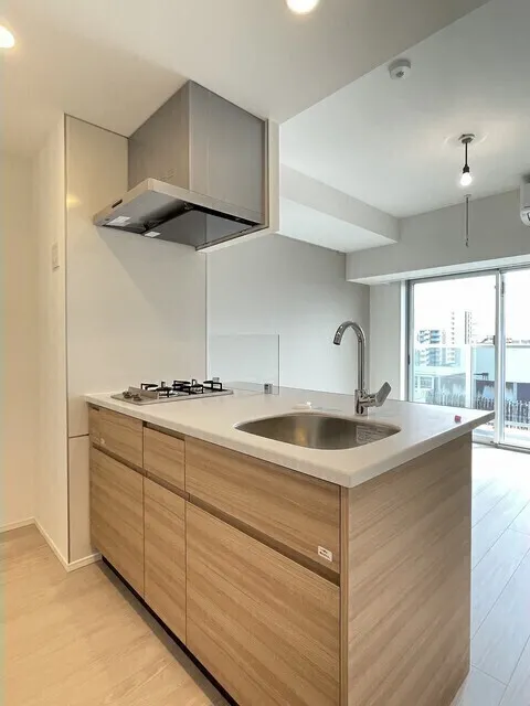 Stylio Kamata West - Interior - ["Kitchen", "Countertop", "Flooring"]