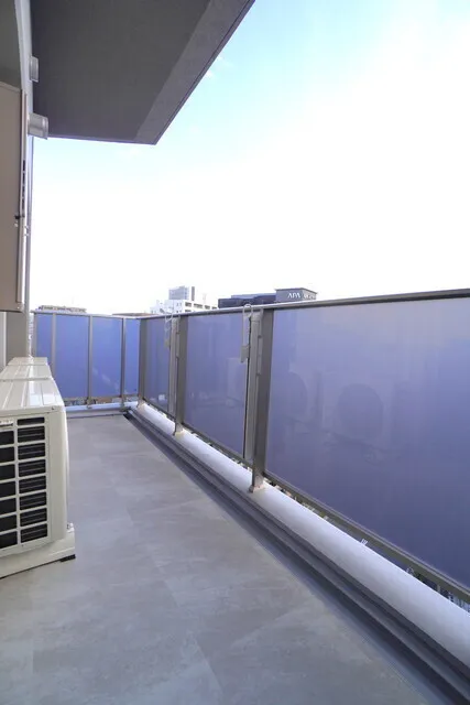 Livio Maison Ochanomizu EAST - Interior - ["Composite material", "Balcony", "Metal"]