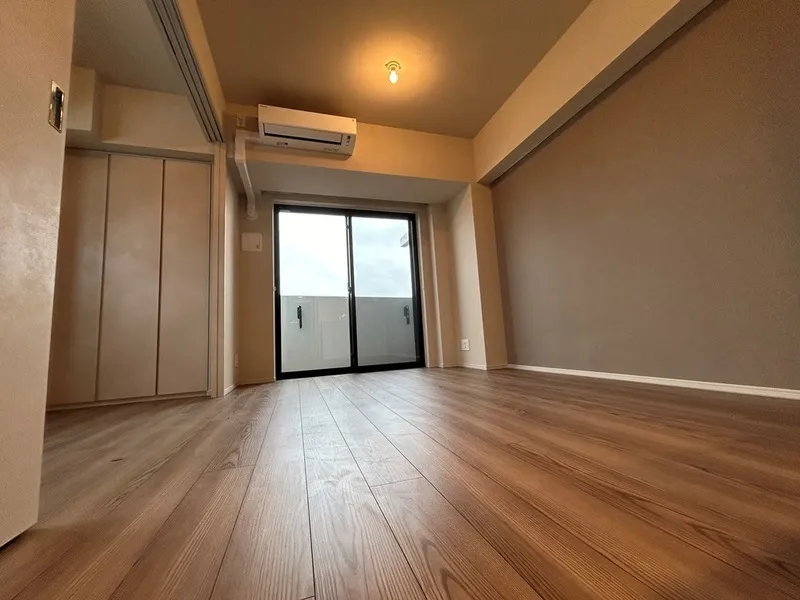 Lefon Progres Shimura Sakaue - Interior - ["Flooring", "Floor", "Wood flooring"]