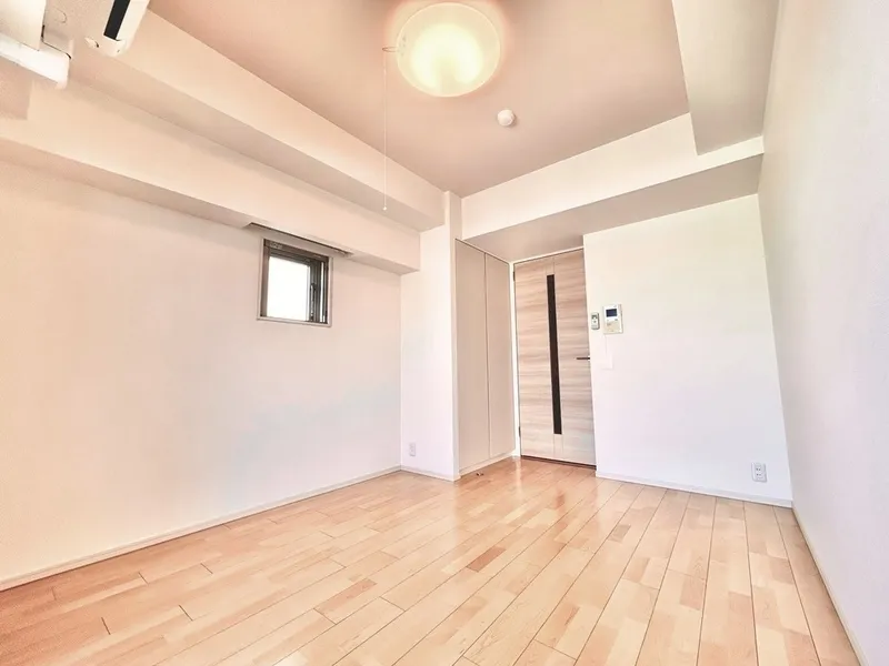 BLESS Kamiikebukuro - Interior - ["Flooring", "Floor", "Wood flooring"]