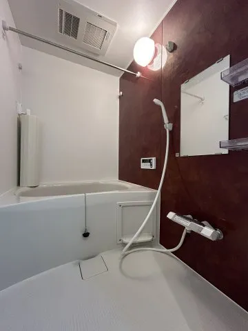 El Faro Komazawa Daigaku - Interior - ["Plumbing fixture", "Flooring", "Bathroom"]