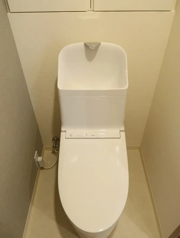 ORSUS Shin-Ekoda - Interior - ["Toilet seat", "Toilet", "Bathroom"]