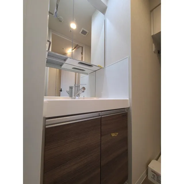 Comforia Higashioi II - Interior - ["Cabinetry", "Building", "Drawer"]