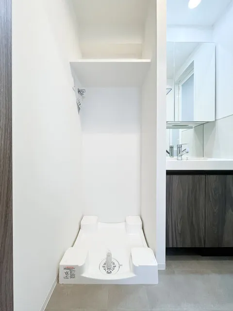 BPR Residence Minami-Shinagawa - Interior - ["Interior design", "Flooring", "Floor"]