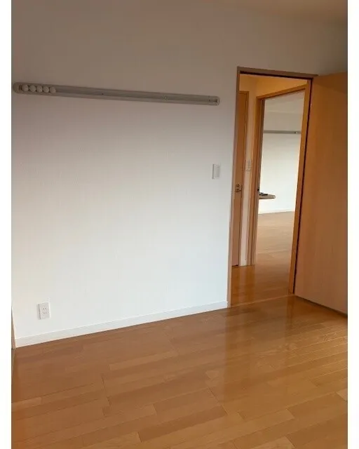 Raphine Duo - Interior - ["Flooring", "Floor", "Wood"]
