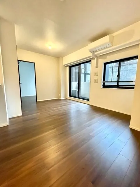 Residia Nishikoyama - Interior - ["Flooring", "Wood flooring", "Floor"]