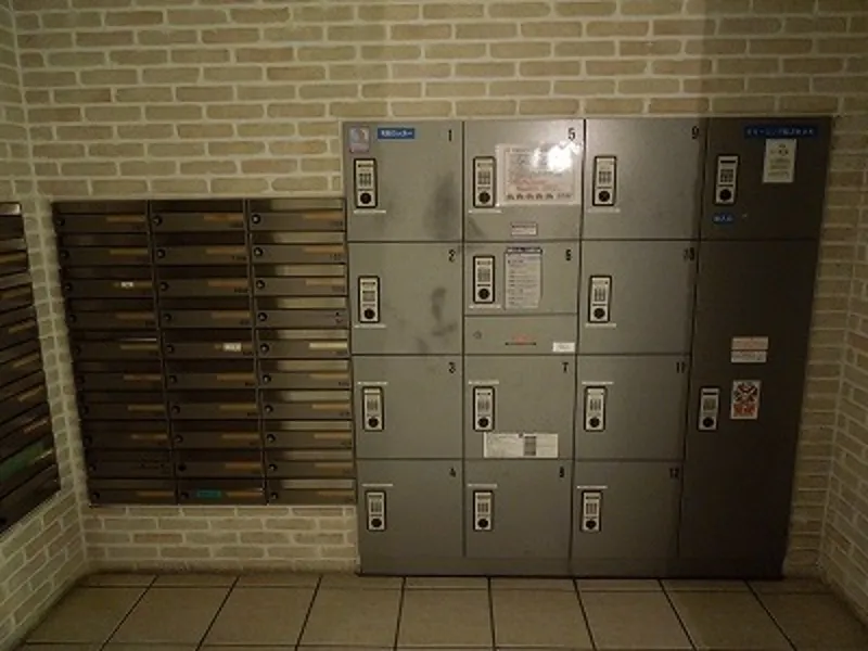 Phoenix Sasazuka Station Square - Other - ["Wood", "Locker", "Wood stain"]