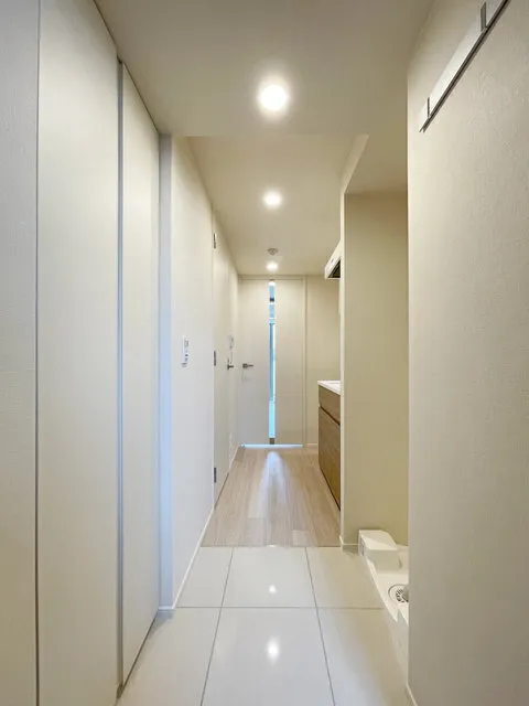 Orchid Residence Togoshi Park - Interior - ["Building", "House", "Hall"]