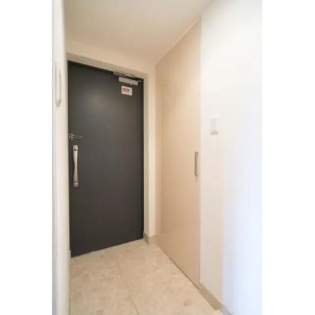 Clearwater Shiba - Interior - ["Fixture", "Door", "Floor"]