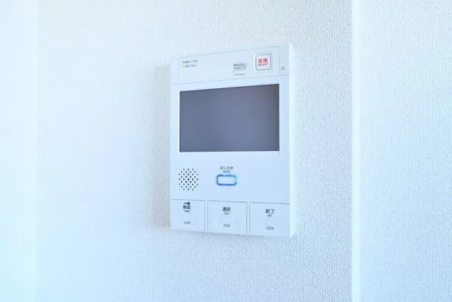 Caterina Magome - Interior - ["Electronic device", "Technology", "Machine"]