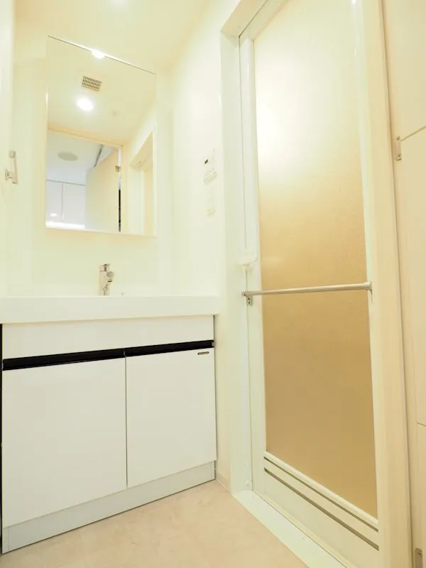 Cross Residence Osaki - Interior - ["Fixture", "Wood", "Door"]