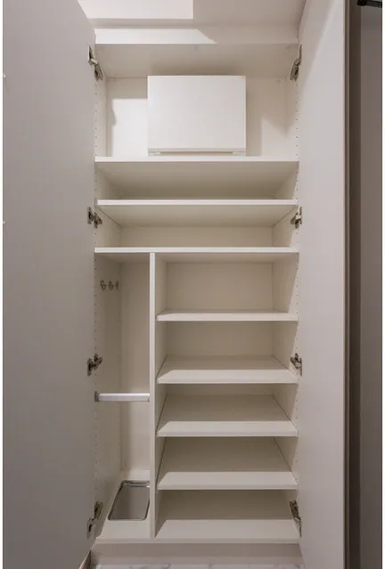Comforia Liv Toyosu Canal - Interior - ["Wood", "Cupboard", "Shelving"]