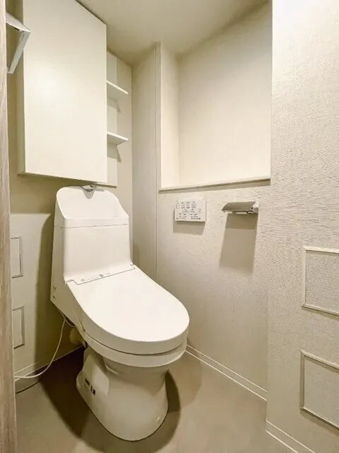Brookside Residence Kiba - Interior - ["Flooring", "Plumbing fixture", "Floor"]