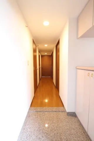 Prime Urban Meguro Riverfront - Interior - ["Brown", "Fixture", "Wood"]