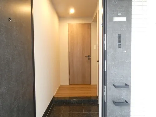 Atlas Kita-Shinagawa - Interior - ["Flooring", "Wall", "Wood"]