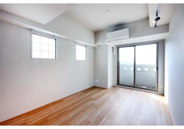 Rosewood Heights Monzen Nakamachi - Interior - ["Flooring", "Floor", "Ceiling"]