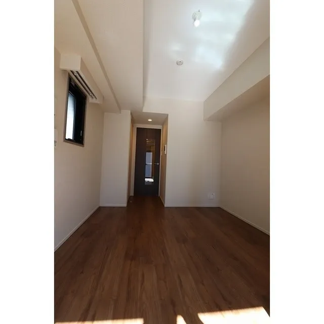 Liverre Nakanosakaue - Interior - ["Building", "Fixture", "Wood"]