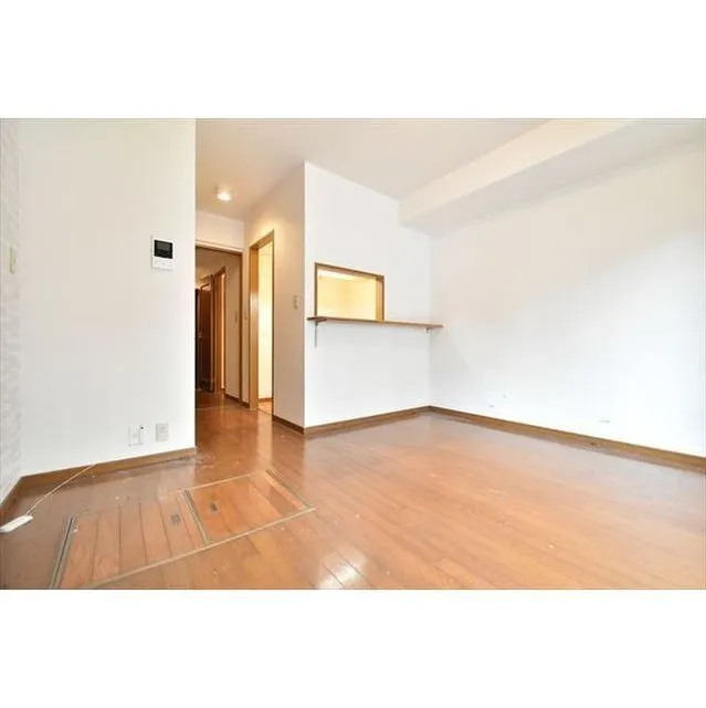 Plateau Jingumae - Interior - ["Wood", "Cabinetry", "Interior design"]