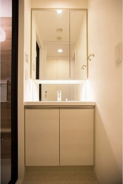 Comforia Shibuya West - Interior - ["Cabinetry", "Furniture", "Sink"]