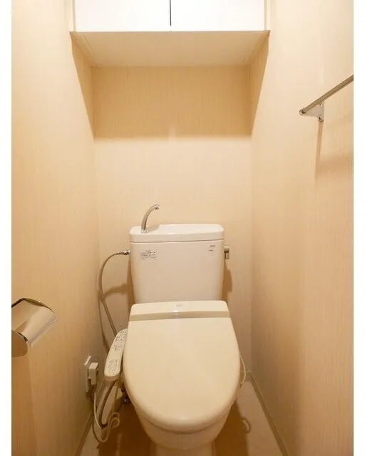 SQUARE Shibuya - Interior - ["Plumbing fixture", "Flooring", "Floor"]