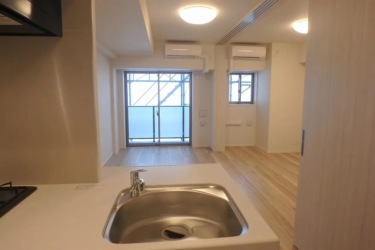 Gran Casa Oshima - Interior - ["Sink", "Property", "Window"]