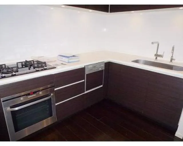 Park Cube Meguro Tower - Interior - ["Kitchen", "Flooring", "Countertop"]