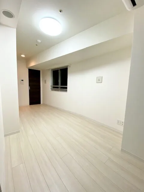 Residia Omori III - Interior - ["Flooring", "Floor", "Wood flooring"]