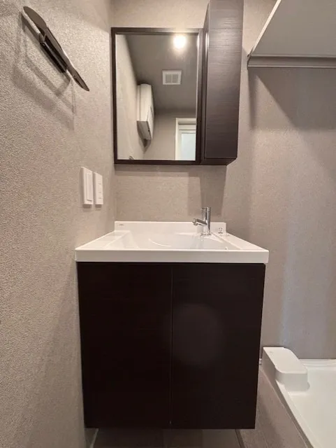 Residia Setagaya Wakabayashi - Interior - ["Plumbing fixture", "Bathroom Sink", "Flooring"]