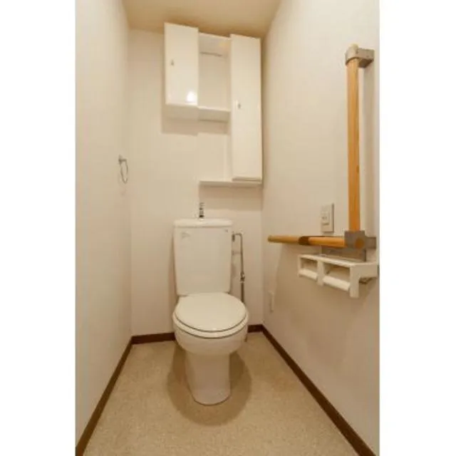 Meikyu Kan - Interior - ["Property", "Plumbing fixture", "Toilet"]