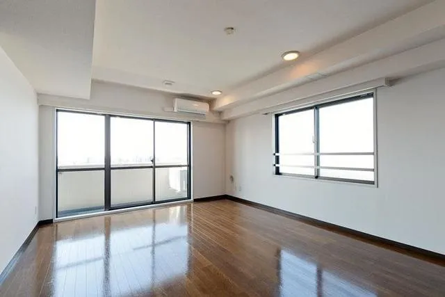 Astelion Shoto - Interior - ["Window", "Building", "Fixture"]
