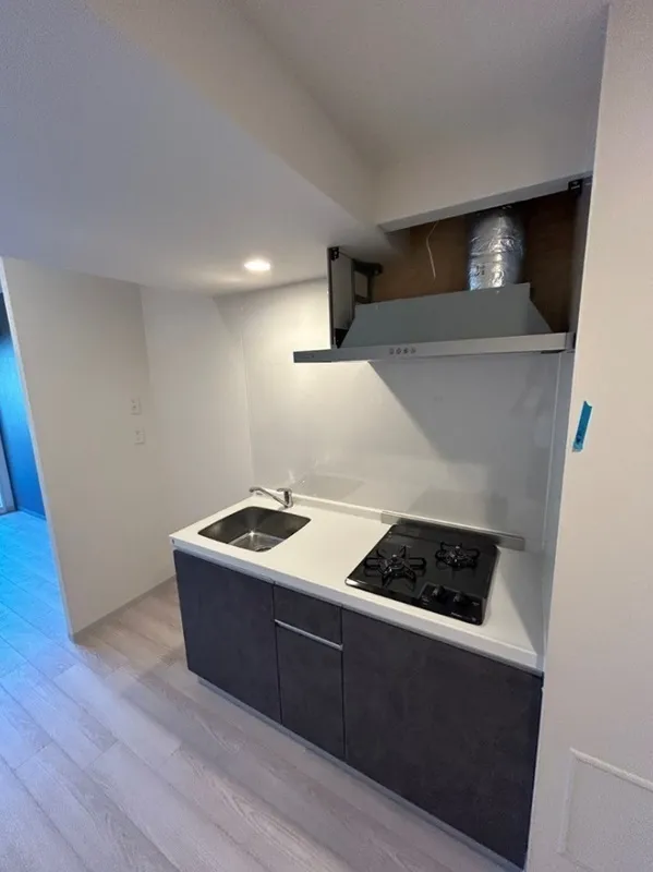 WORVE Suita Esaka - Interior - ["Floor", "Kitchen", "Apartment"]
