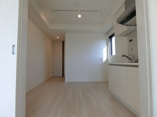 Bonheur Stage Ashizuka - Interior - ["Flooring", "Floor", "Ceiling"]