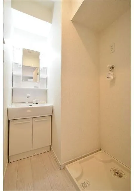 Ravient Asakusa Kototoi - Interior - ["Flooring", "Floor", "Apartment"]