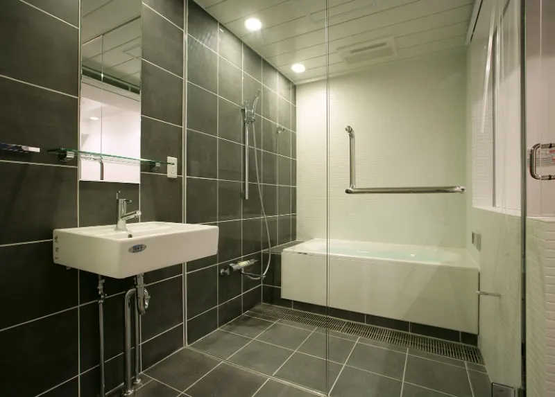 Castalia Hatsudai II - Interior - ["Bathroom", "Flooring", "Plumbing fixture"]