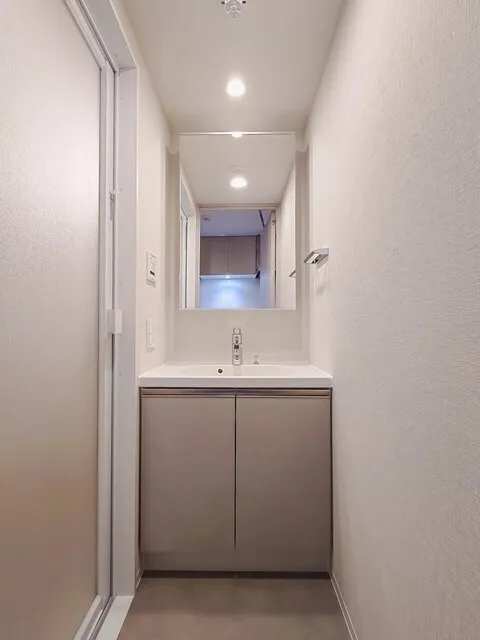 Brookside Residence Kiba - Interior - ["Flooring", "Floor", "Ceiling"]